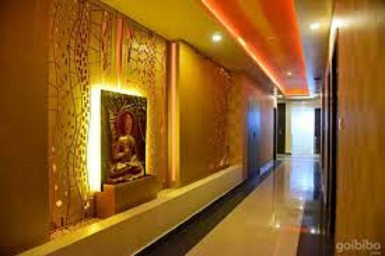 Hotel Sumith Palace Pondicherry Bagian luar foto
